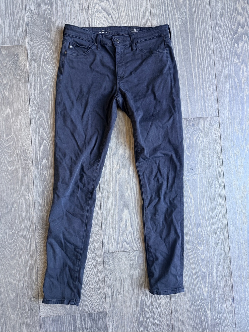 AG Jeans Adriano Goldschmied The Abbey Mid-rise Super Skinny Ankle Pant in Black